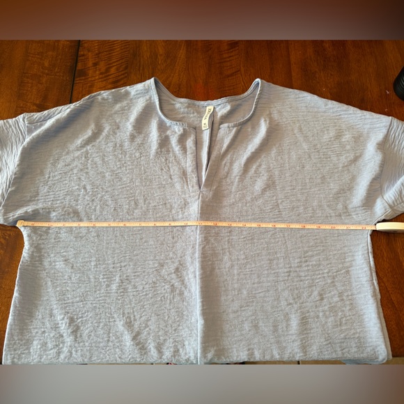 Zenana women’s XL polyester, short sleeved blouse NWOT👚 - Picture 7 of 7